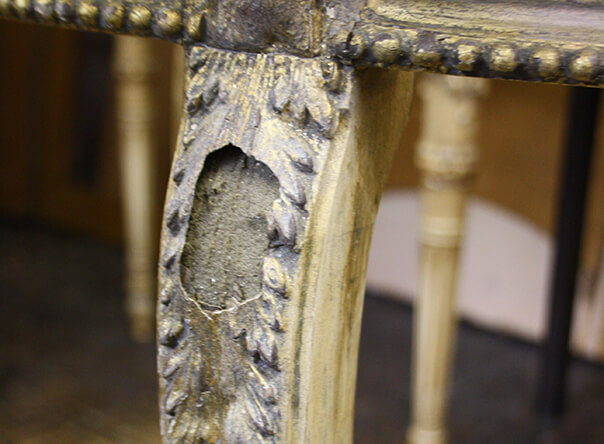 GILDING REPAIR TO ITALIAN GLASS TOP 2