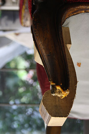 VICTORIAN SCROLL FOOT damaged